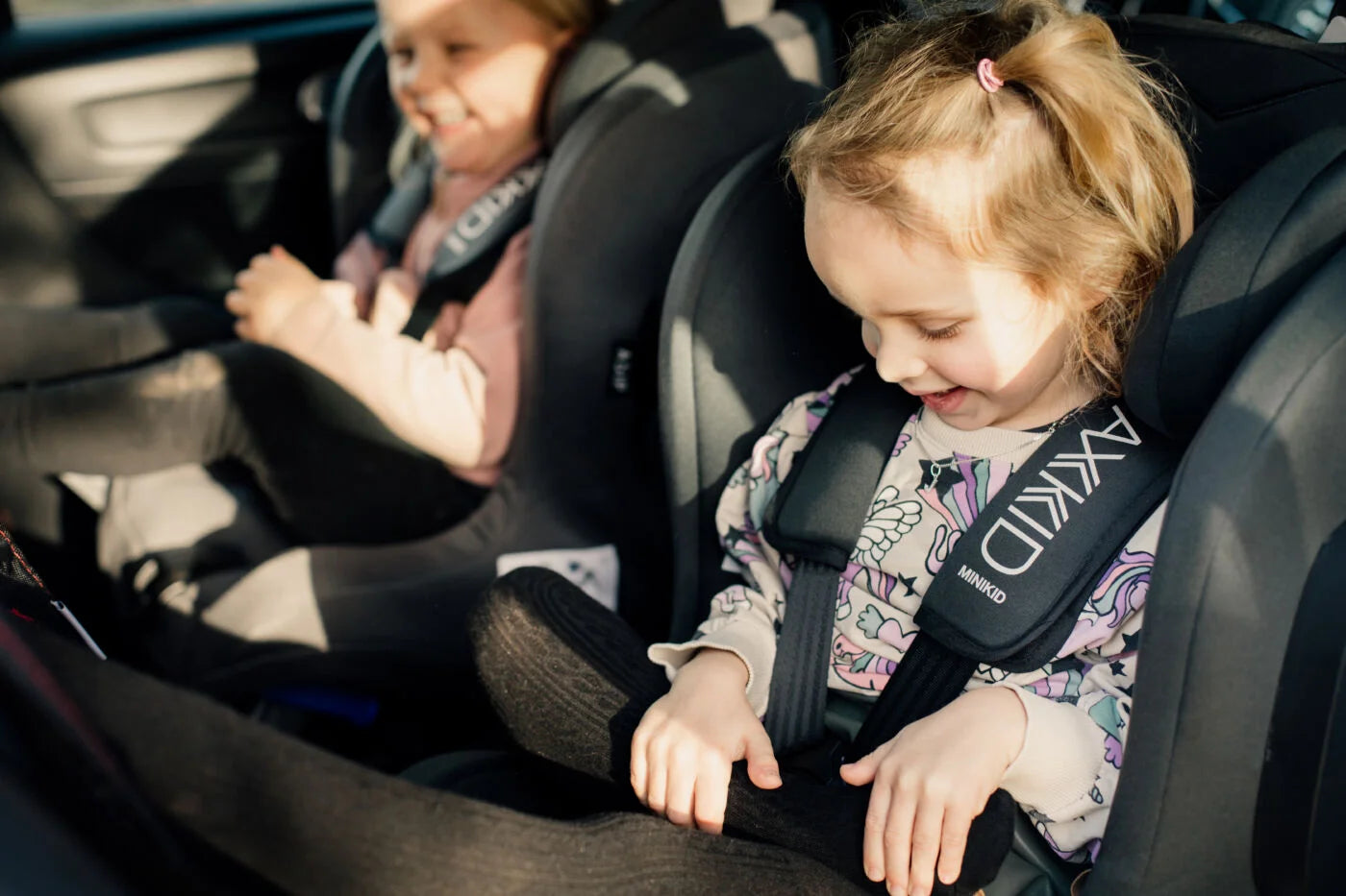 Vad är skillnaden mellan Axkid Minikid 4 och Axkid Movekid?
